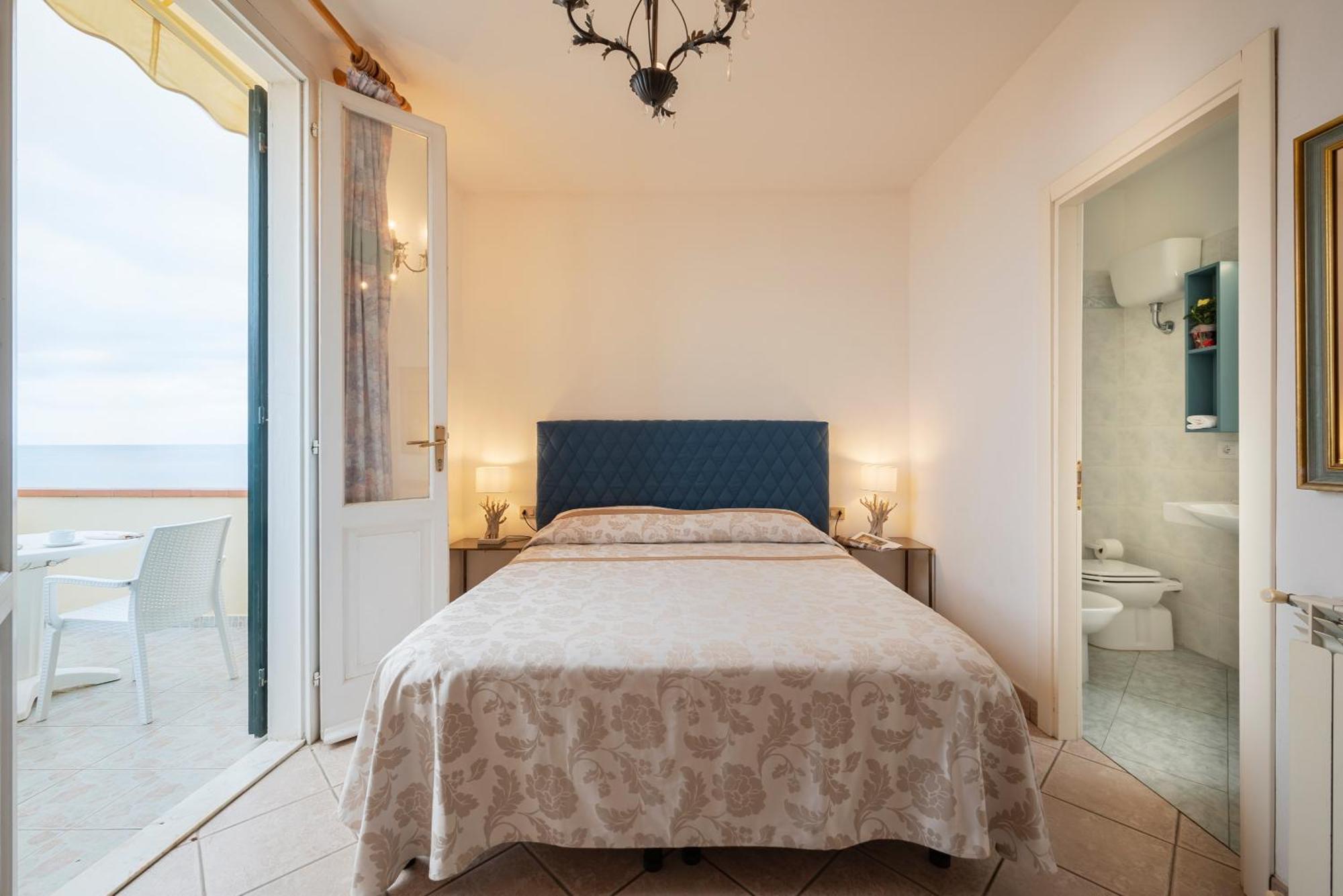 Villa Liberty San Vincenzo Eksteriør billede