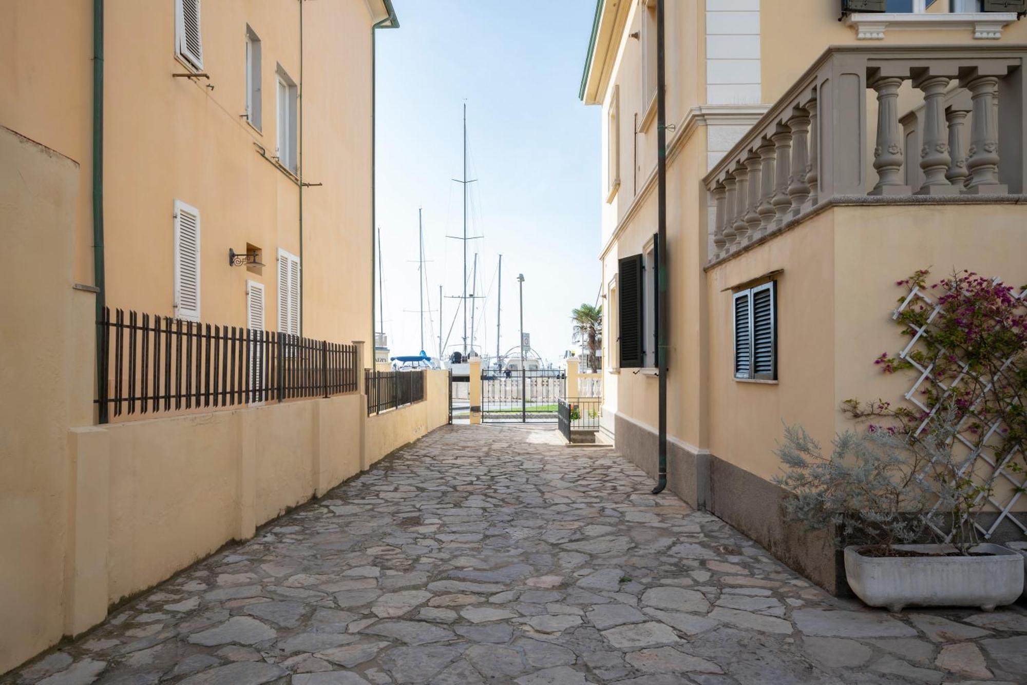 Villa Liberty San Vincenzo Eksteriør billede