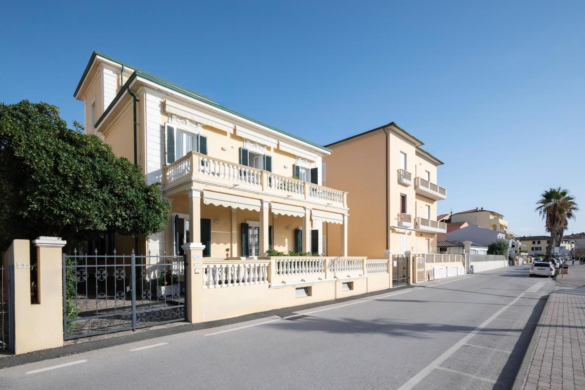Villa Liberty San Vincenzo Eksteriør billede