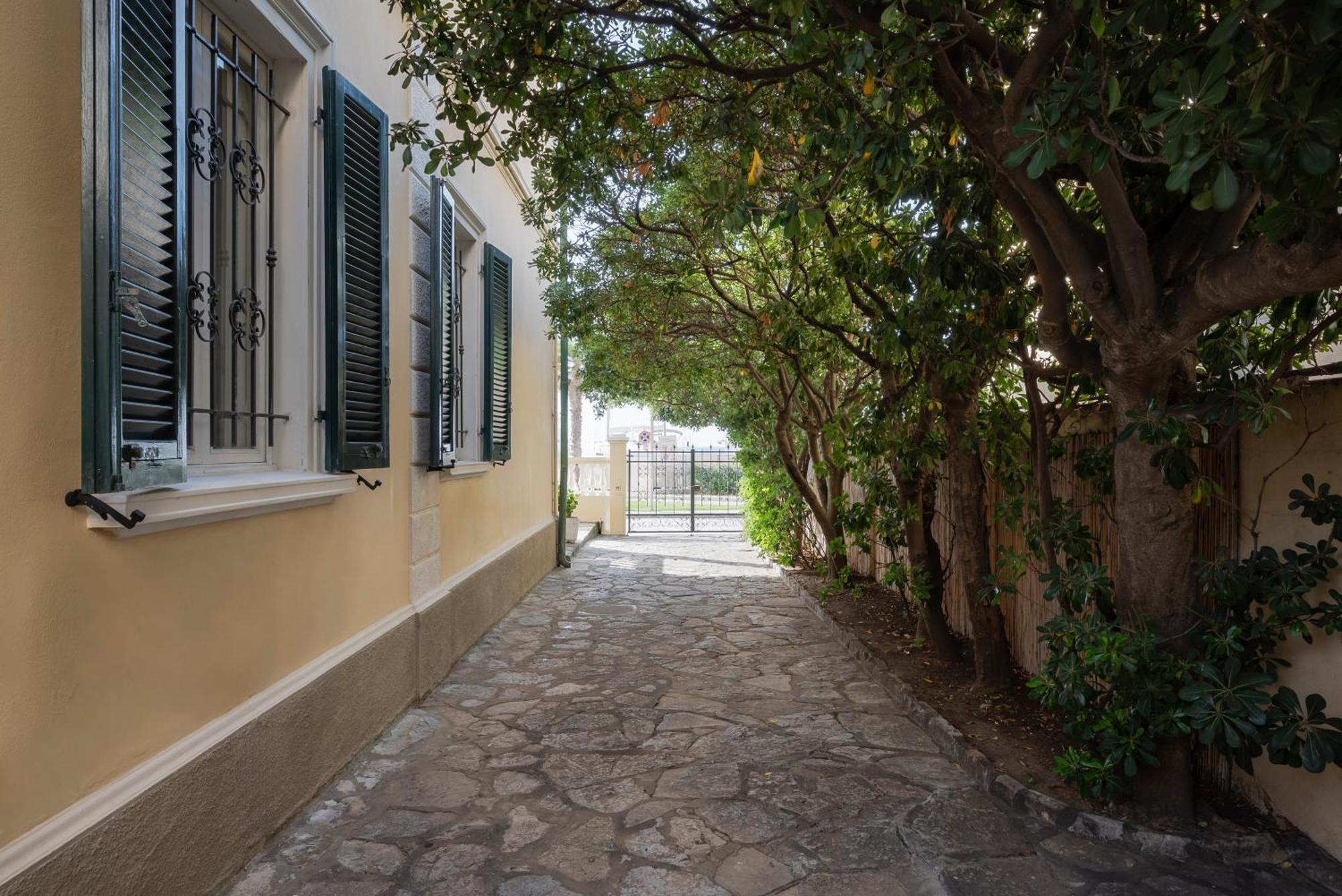 Villa Liberty San Vincenzo Eksteriør billede