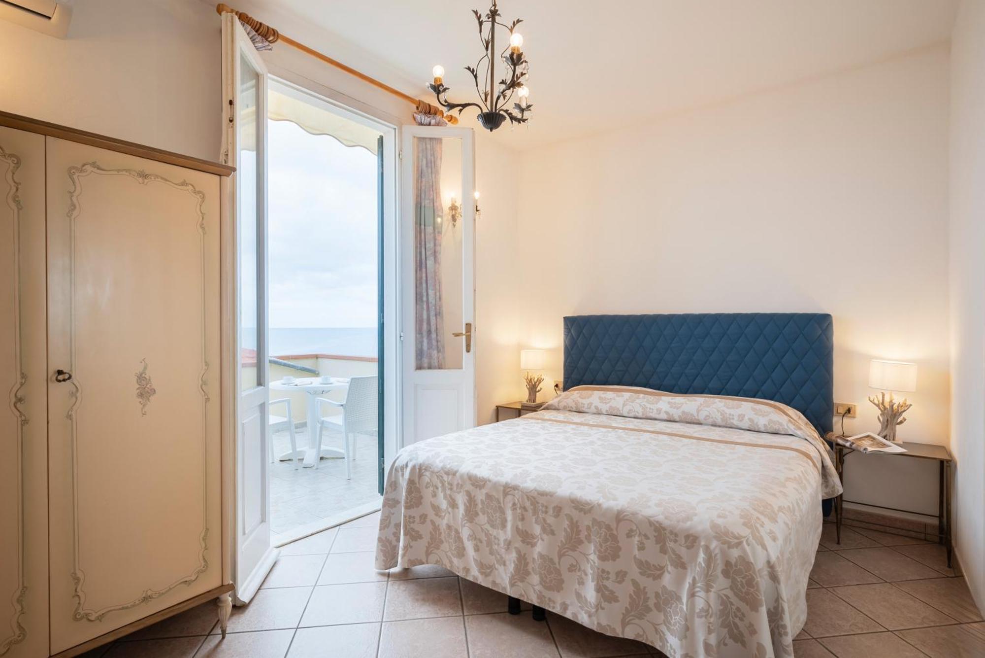 Villa Liberty San Vincenzo Eksteriør billede